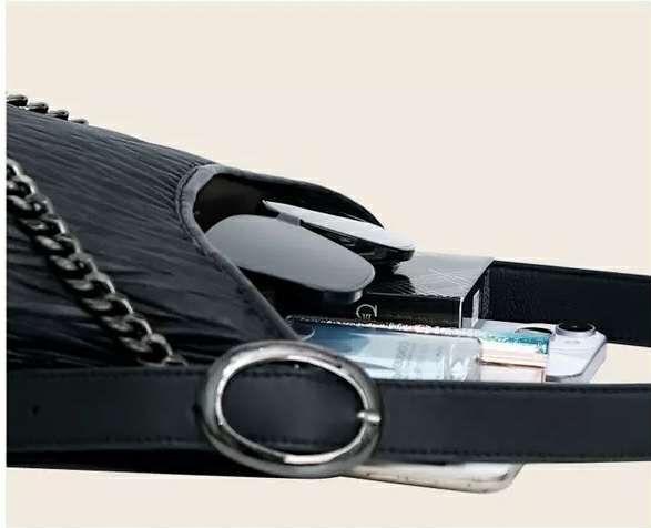 Black Pleated 2 in 1 Shoulder Bag