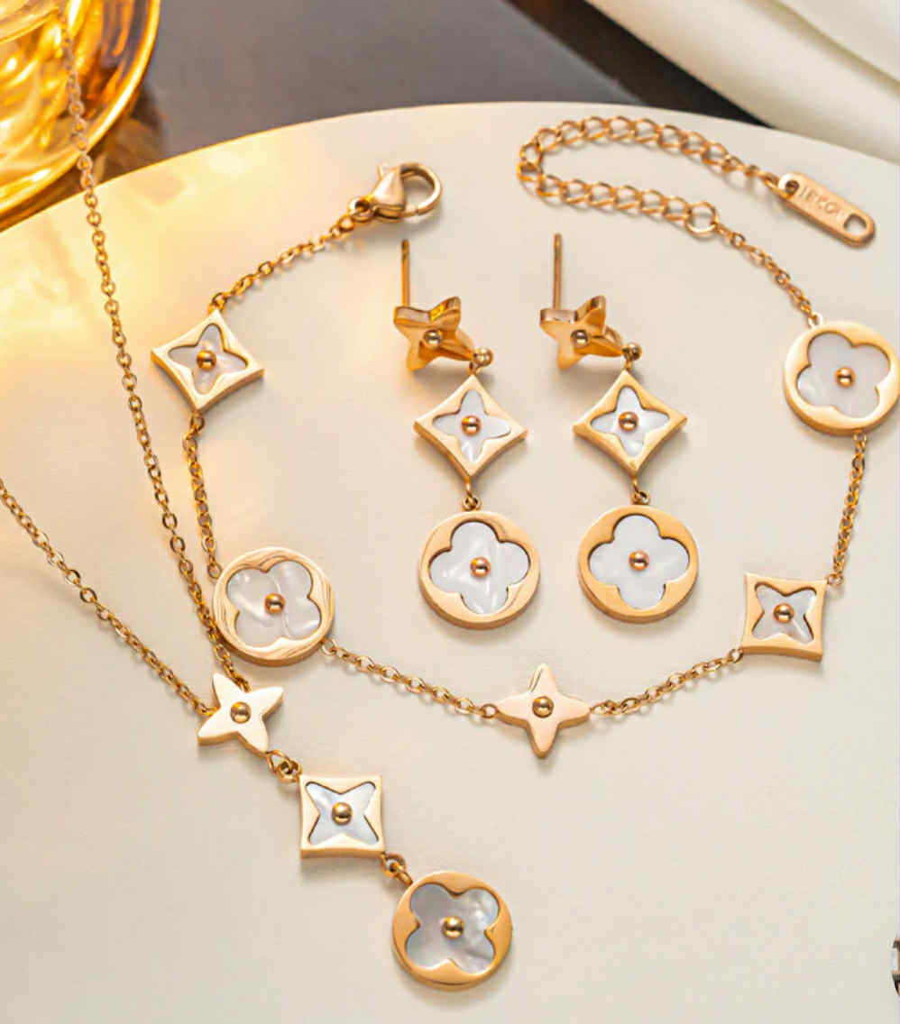 White Enamel Jewelery Set